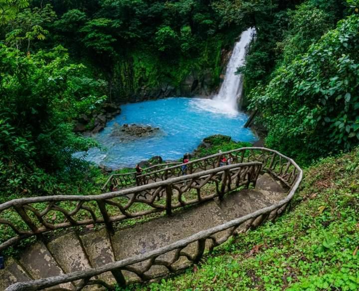 Cabinas El Pilon Rio Celeste Exterior photo